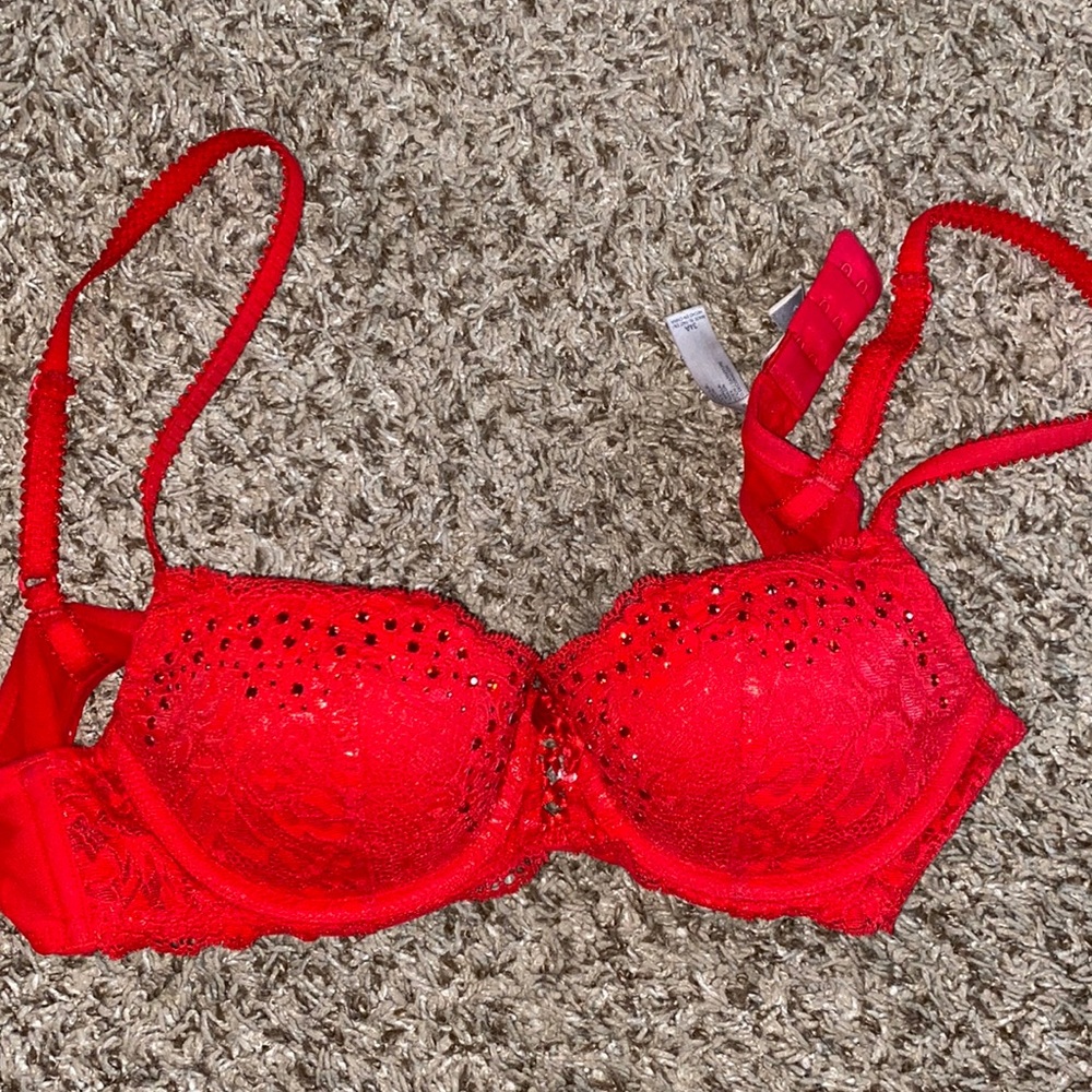 VS Bra